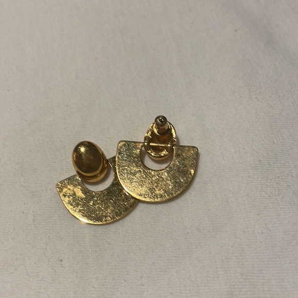Vintage gold filled earrings. - Picture 2 of 3
